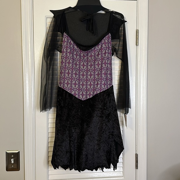 Gothic Priestess Halloween Costume - Picture 3 of 4